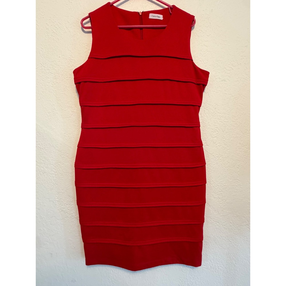 Calvin Klein Red Sleeveless Tiered Layered Sheath Dress Round Neck Back Zip